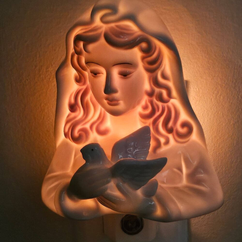 House of Lloyd Madonna Night Light With Dove Vintage New In Box